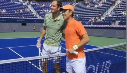 pp模拟器-商竣程遭梅总双杀背后原因扎心，“重生者”袁悦拒绝正赛一轮游