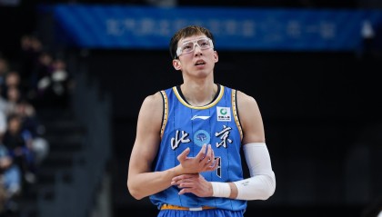 ppgame-进攻欲很低！周琦全场仅出手4次&amp;命中3球 得到7分8篮板2助攻